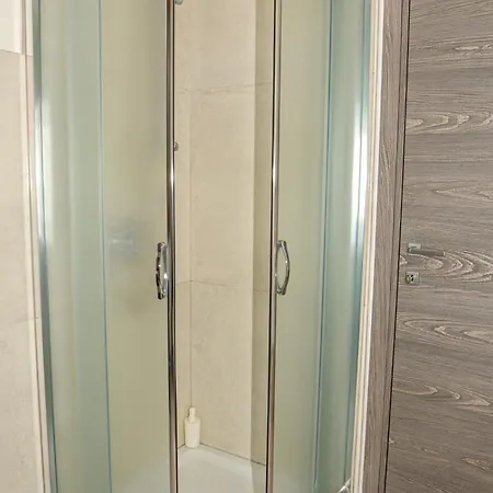 - Charvensod Lägenhet